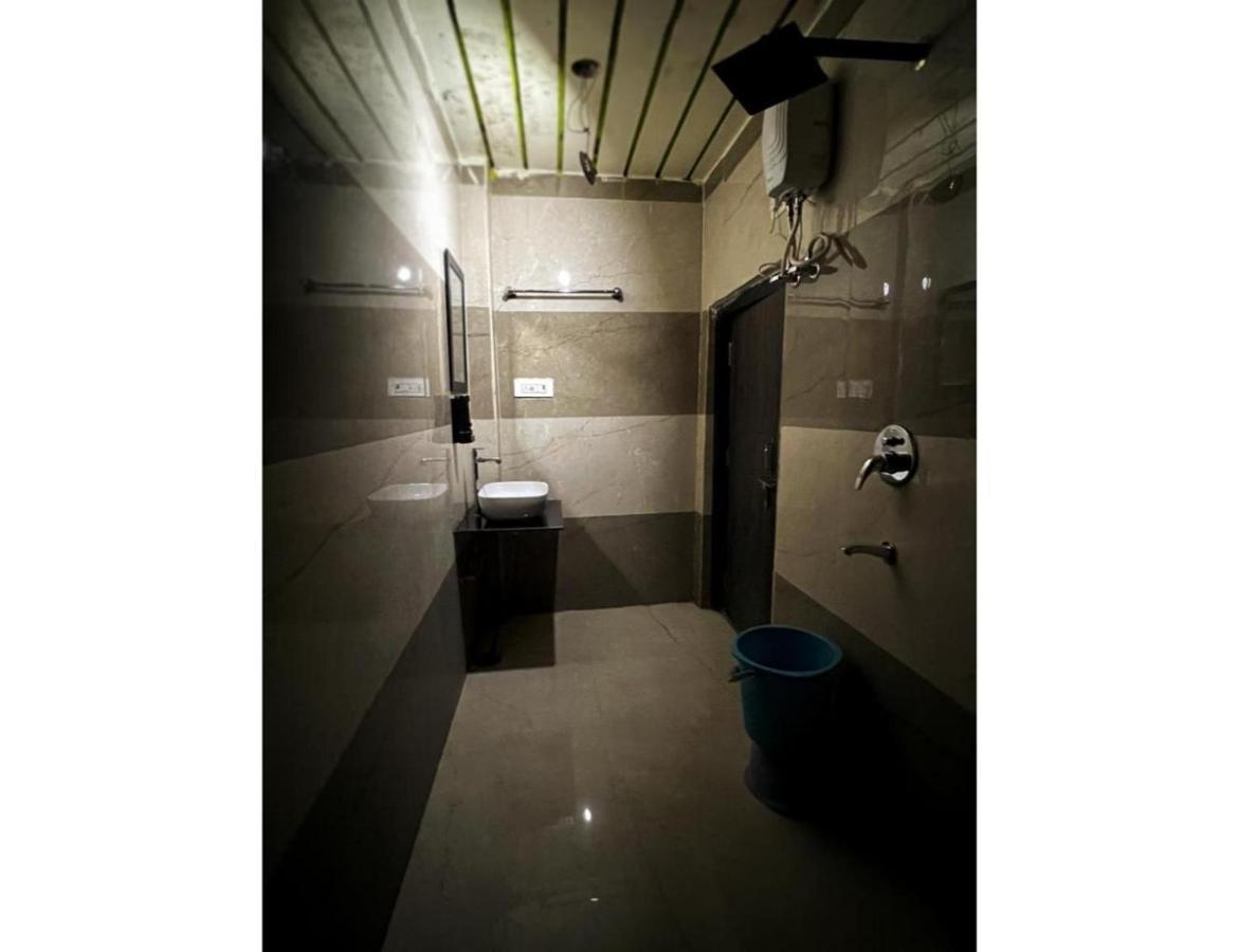 Hotel Preeti,Lalitpur Buitenkant foto