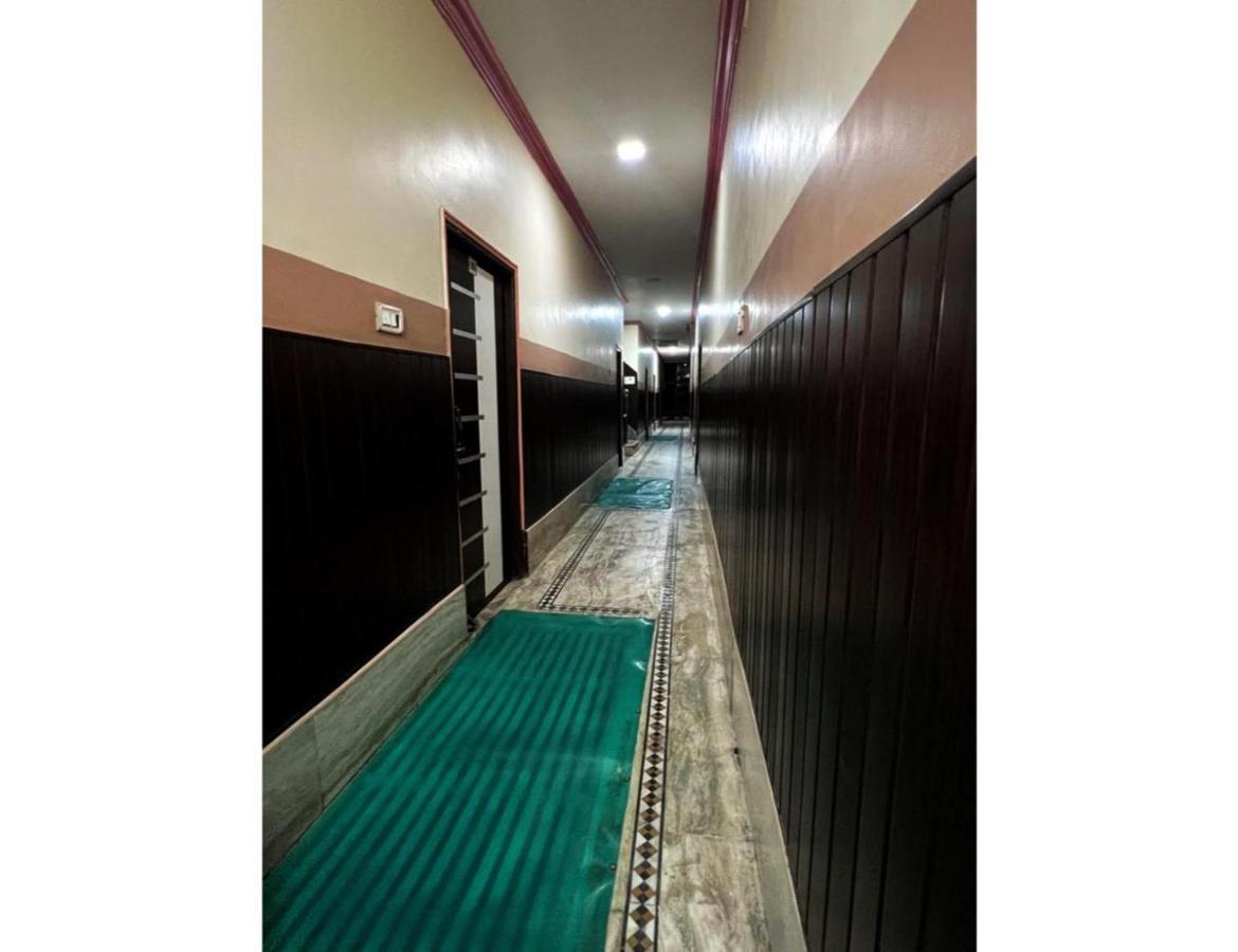 Hotel Preeti,Lalitpur Buitenkant foto