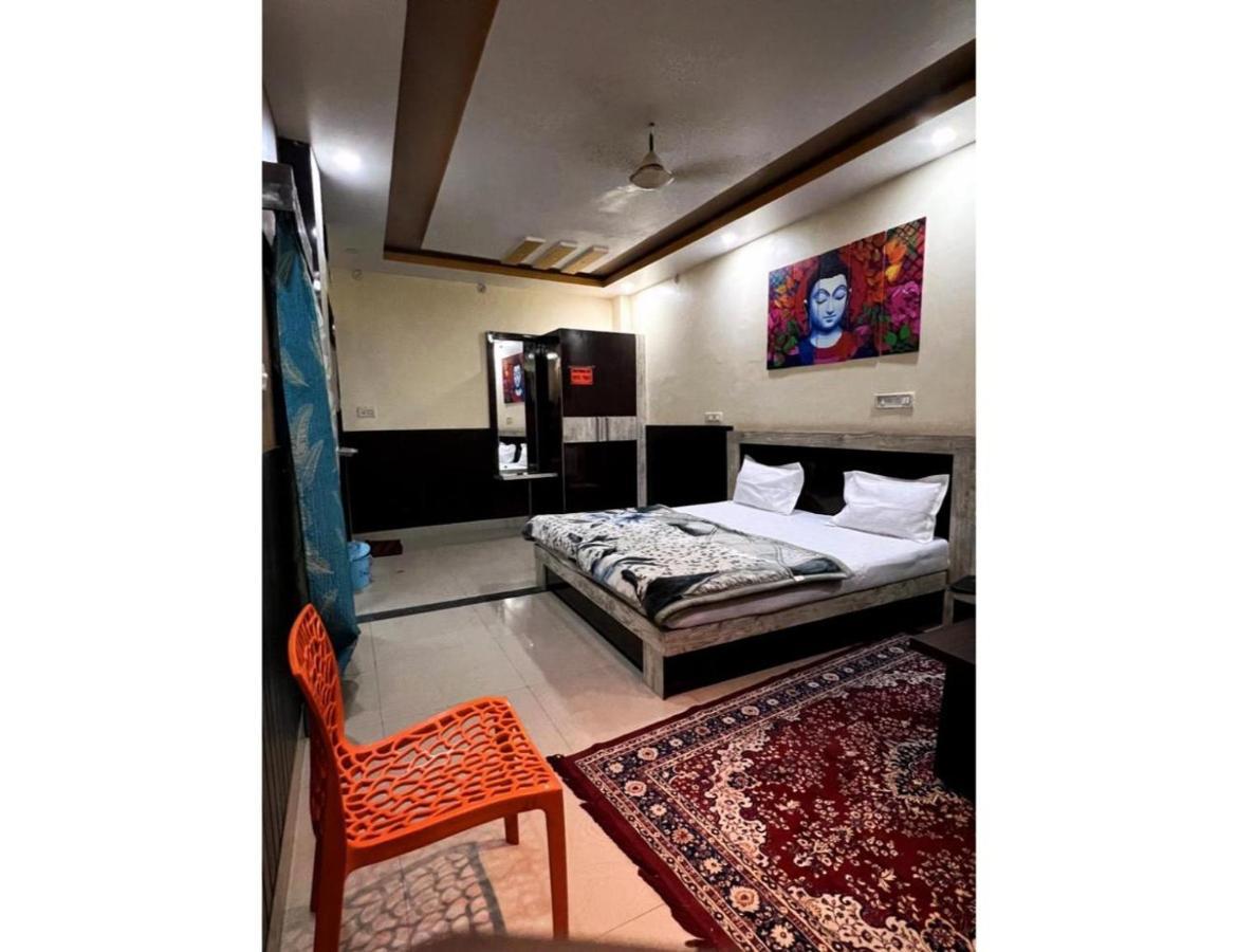 Hotel Preeti,Lalitpur Buitenkant foto