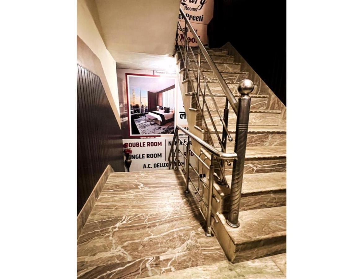 Hotel Preeti,Lalitpur Buitenkant foto